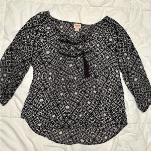 Mossimo Supply Co. Black and White Blouse